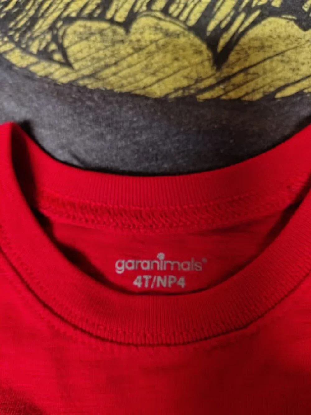 6 T-shirts